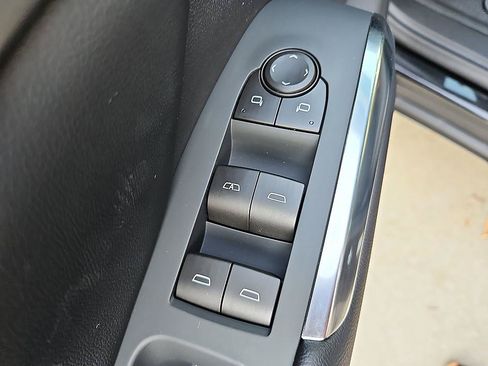 New 2026 Chevrolet Traverse LT AWD/4WD image 15