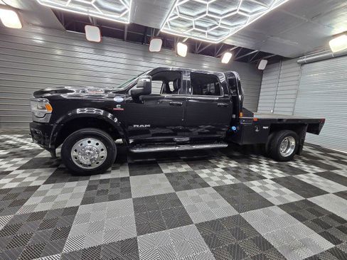 Used 2023 RAM 4500 Laramie AWD/4WD image 7