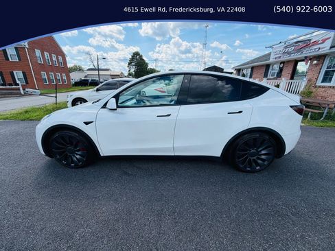 Used 2021 Tesla Model Y Performance AWD/4WD image 3