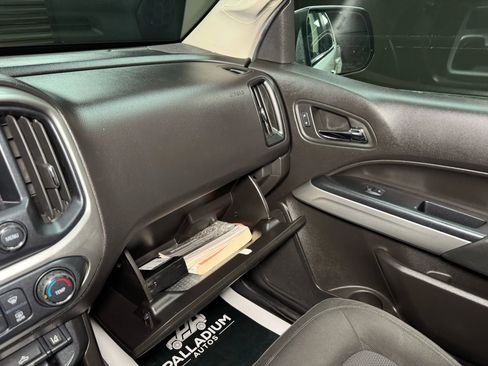 Used 2016 Chevrolet Colorado LT w/ LT Convenience Package image 43