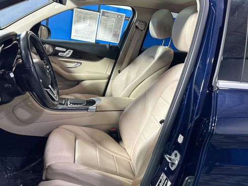 Used 2021 Mercedes-Benz GLC 300 4MATIC w/ Multimedia Package image 13