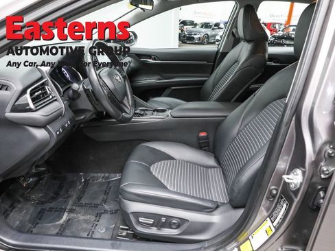 Used 2024 Toyota Camry SE image 14