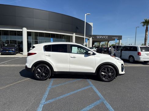 Certified 2021 Kia Sportage S FWD image 4