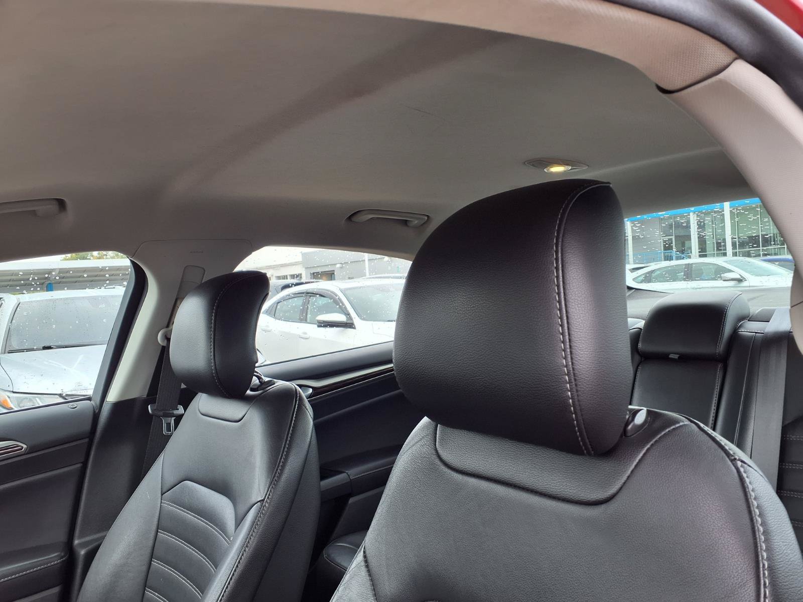 Used 2014 Ford Fusion SE w/ Equipment Group 202A FWD image 17
