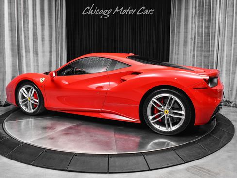 Used 2018 Ferrari 488 GTB image 3