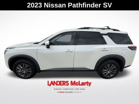 Used 2023 Nissan Pathfinder SV w/ SV Premium Package image 3