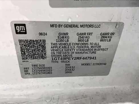 Used 2024 GMC Sierra 2500 AT4 w/ AT4 Premium Plus Package AWD/4WD image 8