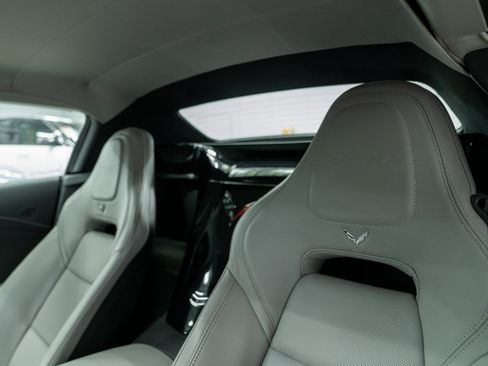 Used 2019 Chevrolet Corvette ZR1 RWD image 31