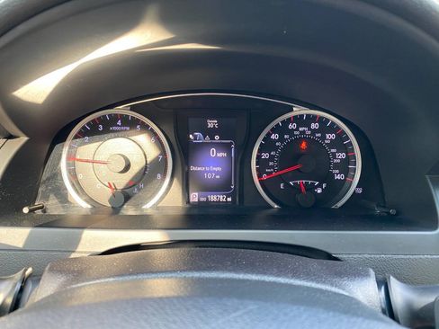Used 2015 Toyota Camry SE FWD image 14