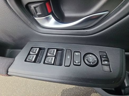 Used 2024 Honda Pilot Sport image 39
