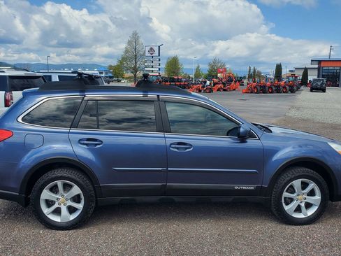 Used 2014 Subaru Outback 2.5i Premium AWD/4WD image 5