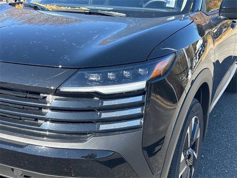 New 2026 Nissan Kicks SV w/ SV Premium Package image 10