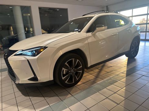 Used 2023 Lexus UX 250h FWD w/ Premium Package image 1