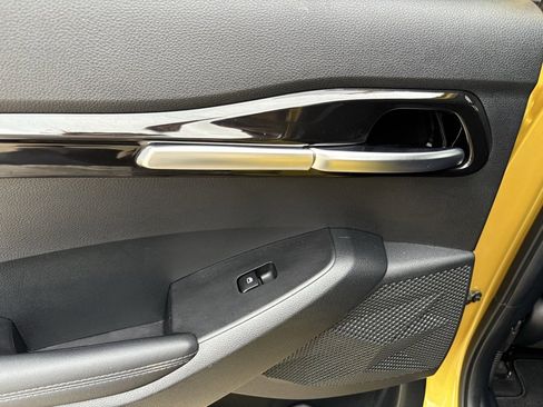 Used 2023 Kia Seltos SX w/ SX Sunroof Package image 22