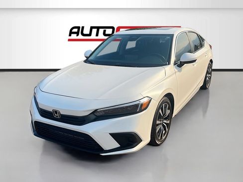 Used 2023 Honda Civic EX-L image 3