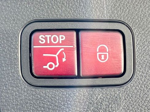 Certified 2022 Mercedes-Benz GLC 300 GLC 300 image 40