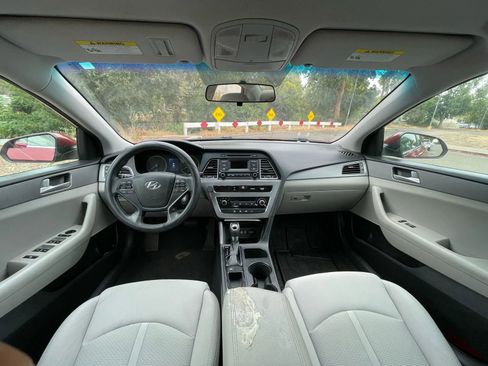 Used 2015 Hyundai Sonata SE image 11