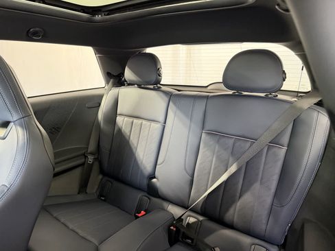 Certified 2025 MINI Cooper 2-Door Hardtop FWD image 11