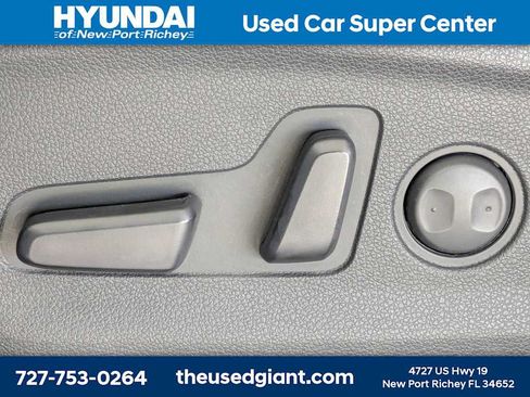 Used 2020 Hyundai Tucson Value FWD image 20