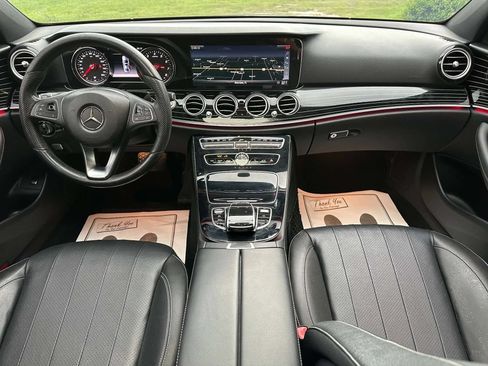 Used 2017 Mercedes-Benz E 300 image 9