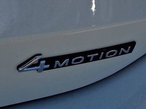 New 2025 Volkswagen Tiguan S image 17