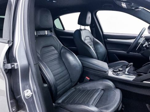 Used 2018 Alfa Romeo Stelvio Ti Sport image 31