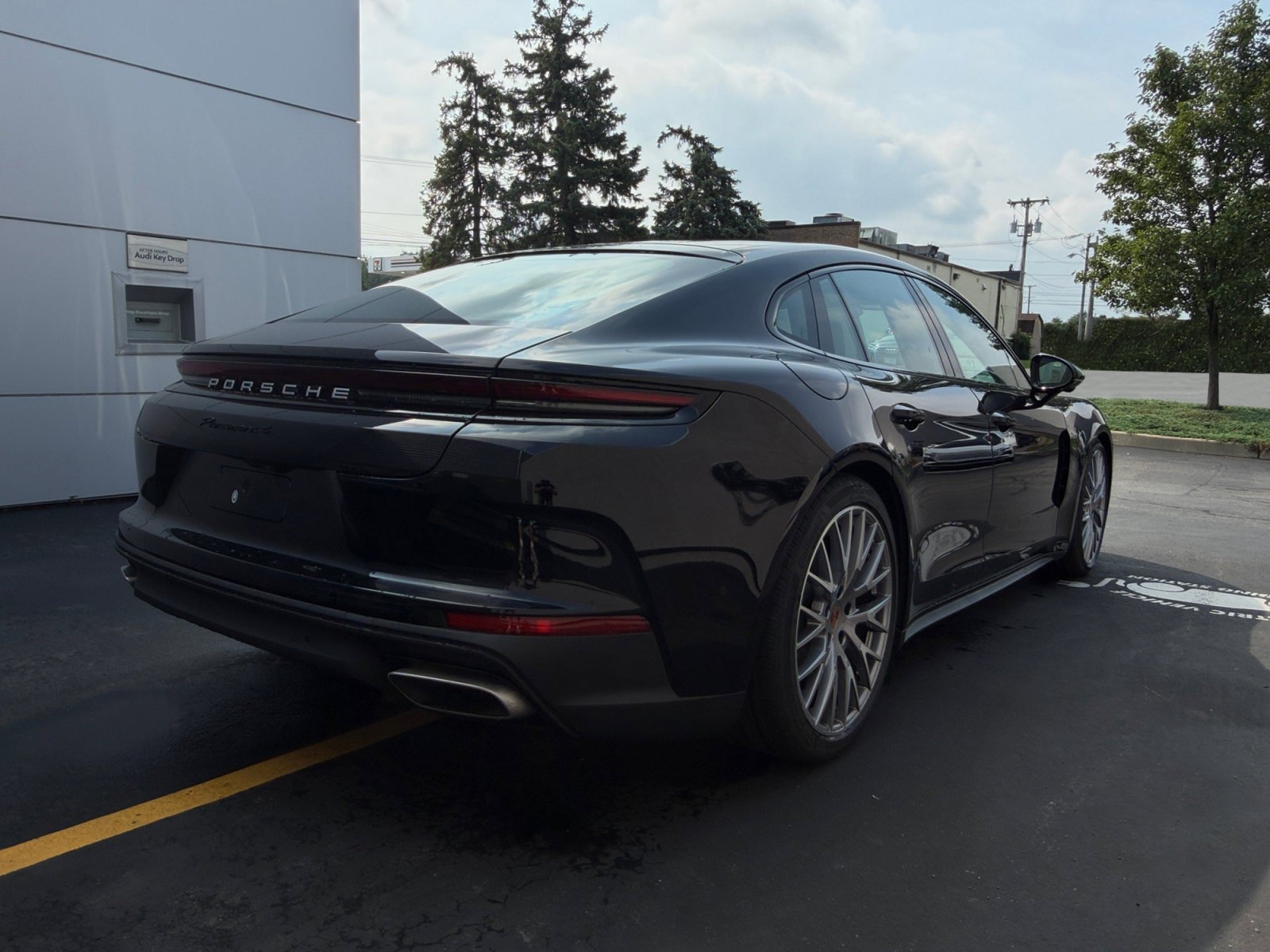New 2026 Porsche Panamera 4 AWD/4WD image 10