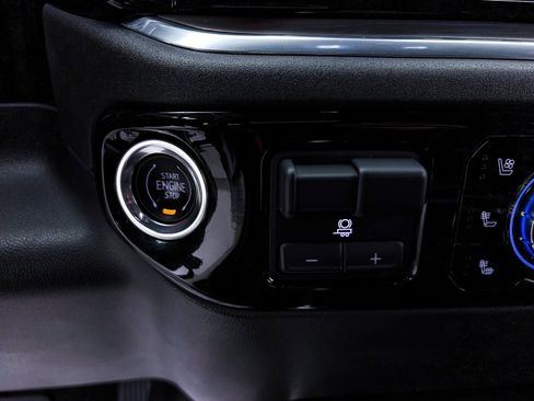 Used 2022 GMC Sierra 1500 SLT w/ SLT Premium Plus Package image 26