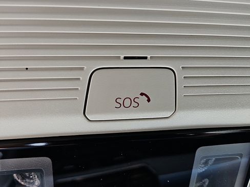 New 2026 Volkswagen Tiguan S image 21