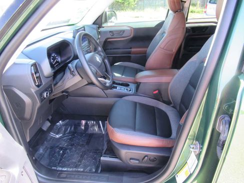 Used 2024 Ford Bronco Sport Outer Banks w/ Tech Package AWD/4WD image 15
