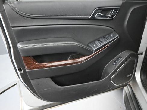 Used 2017 GMC Yukon XL SLT image 15