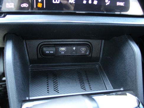 Used 2023 Kia Sportage X-Line w/ X-Line Premium Package AWD/4WD image 32