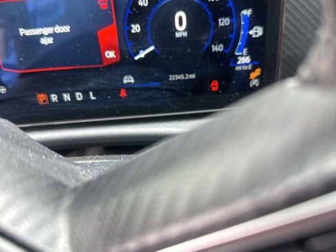 Used 2024 Ford Mustang Coupe RWD image 1