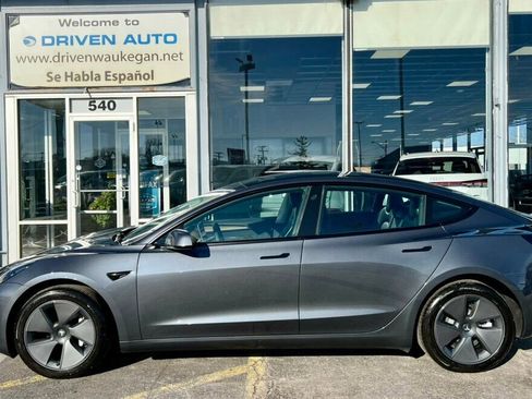 Used 2023 Tesla Model 3 Standard Range image 29