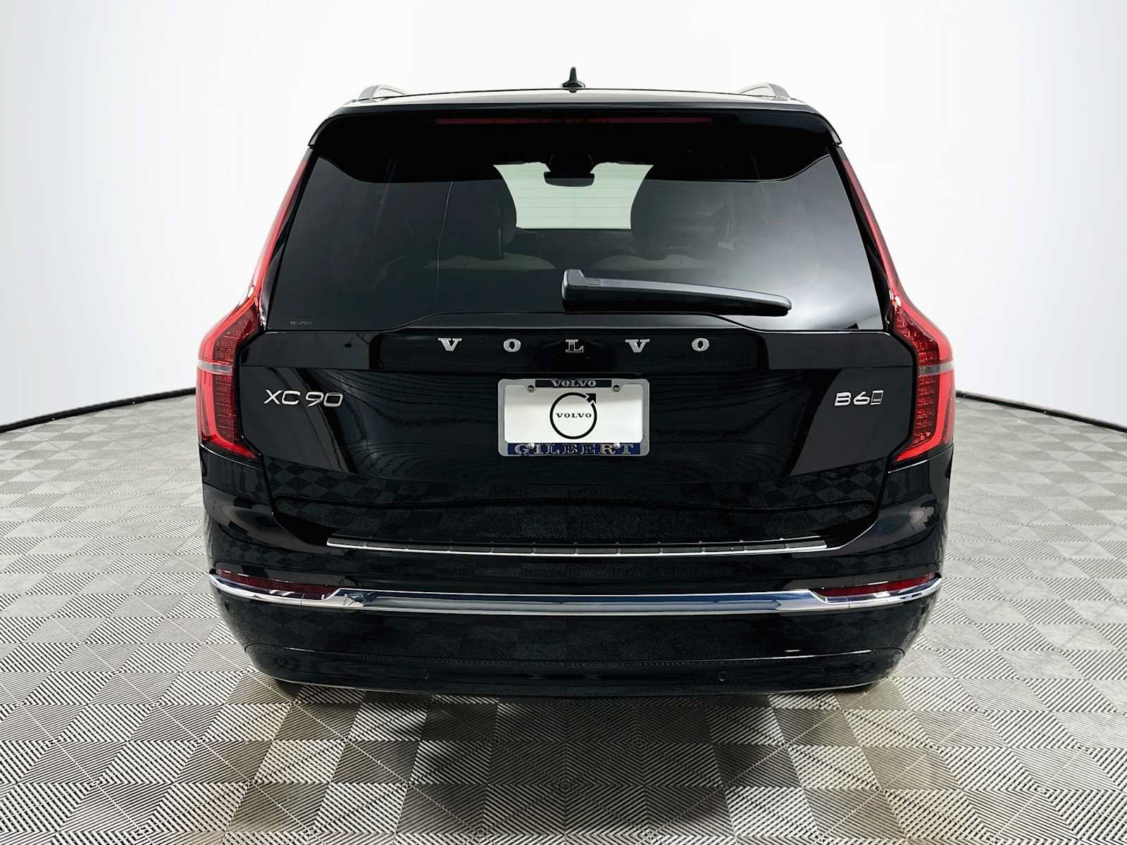 New 2026 Volvo XC90 B6 Plus w/ Protection Package Premier AWD/4WD image 6