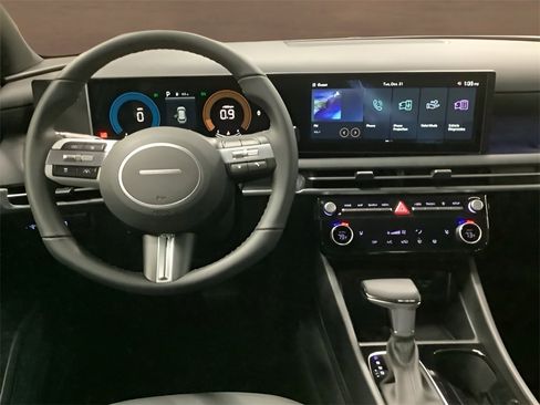 Used 2025 Hyundai Tucson XRT image 9