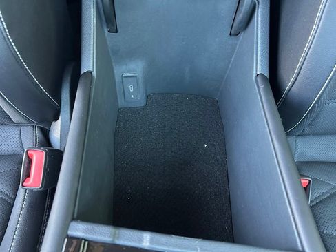 Used 2024 Volkswagen Atlas SE FWD image 44
