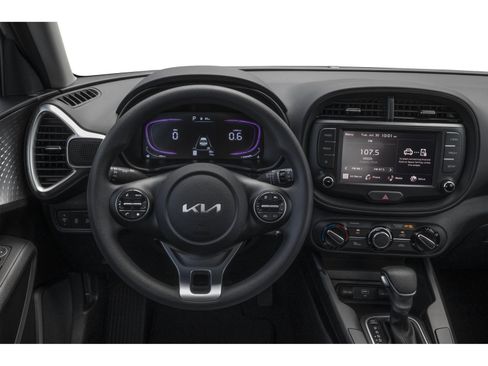 Used 2025 Kia Soul LX w/ LX Technology Package FWD image 4