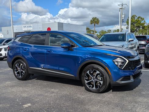 Certified 2023 Kia Sportage EX image 1