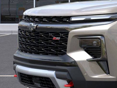 New 2026 Chevrolet Traverse Z71 w/ Enhanced Driving Package AWD/4WD image 14