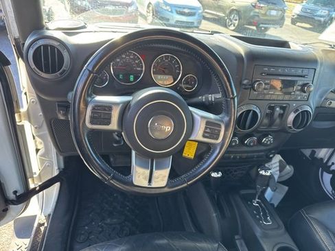 Used 2017 Jeep Wrangler Sport image 13