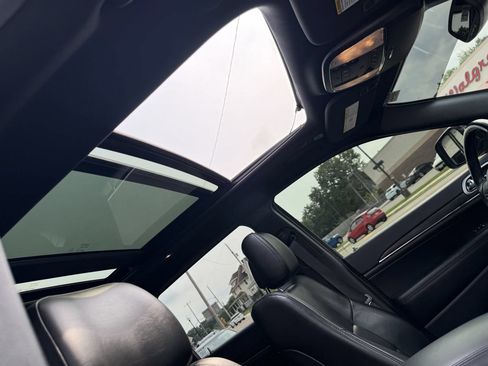 Used 2019 Jeep Grand Cherokee Limited w/ Luxury Group II AWD/4WD image 21