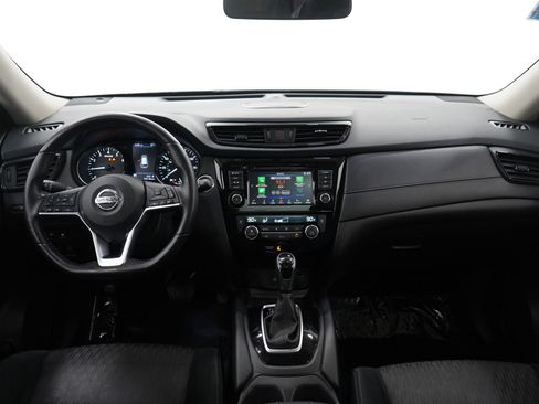 Used 2018 Nissan Rogue SV w/ Sun & Sound Touring Package image 15