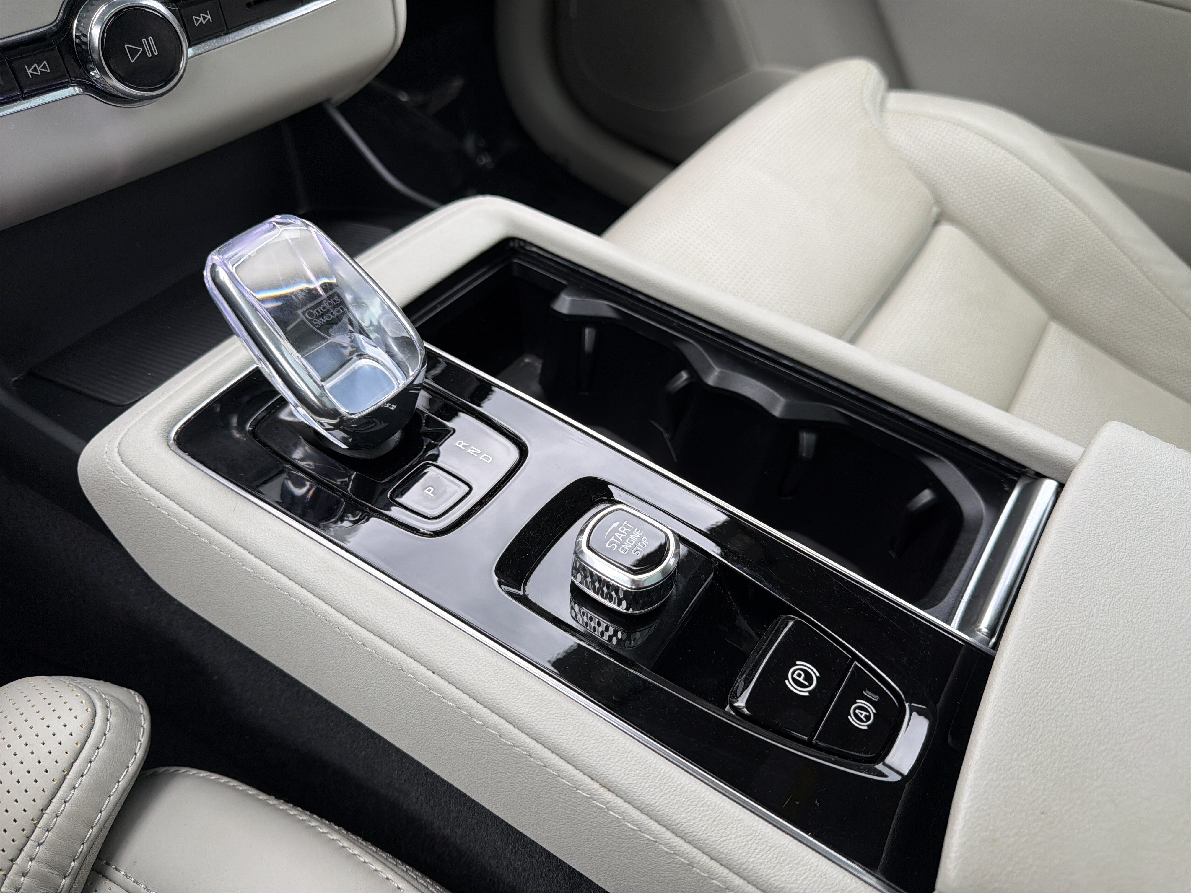 Certified 2026 Volvo XC90 B6 Ultra AWD/4WD image 29