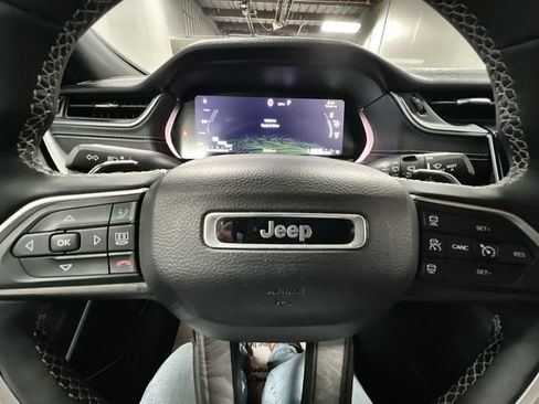 Used 2024 Jeep Grand Cherokee Limited 4xe AWD/4WD image 11