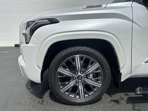 Used 2023 Toyota Sequoia Capstone AWD/4WD image 20
