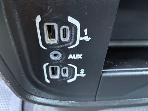 Used 2024 RAM 3500 Big Horn image 6