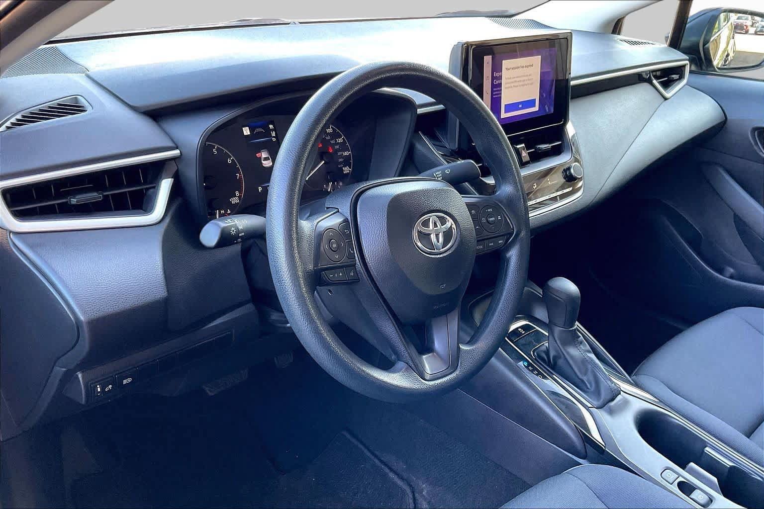 Used 2025 Toyota Corolla LE FWD image 18