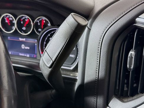 Used 2019 Chevrolet Silverado 1500 RST AWD/4WD image 16