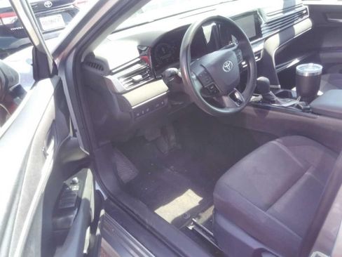 Used 2024 Chevrolet Blazer EV LT AWD/4WD image 9